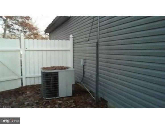 181 Gunwale Road Manahawkin, NJ 08050 - Photo 15 of 16