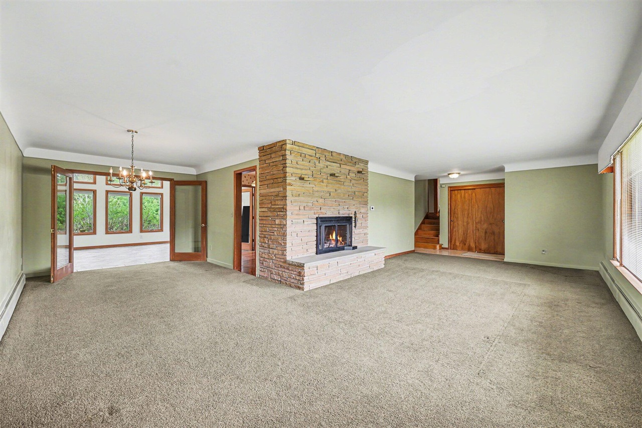 6595 Napier Road Plymouth, MI 48170 - Photo 6 of 36