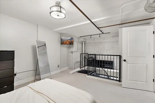 $295,000 | 600 Broadway Avenue Northwest, Unit 421, Grand Rapids, MI 49504