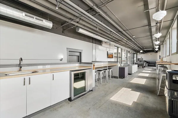 $295,000 | 600 Broadway Avenue Northwest, Unit 421, Grand Rapids, MI 49504