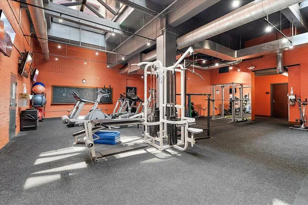 $295,000 | 600 Broadway Avenue Northwest, Unit 421, Grand Rapids, MI 49504