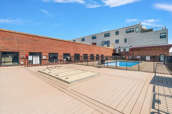 $295,000 | 600 Broadway Avenue Northwest, Unit 421, Grand Rapids, MI 49504