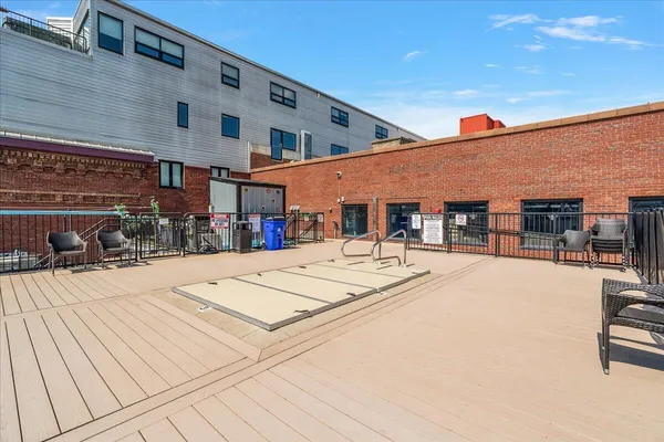 $295,000 | 600 Broadway Avenue Northwest, Unit 421, Grand Rapids, MI 49504