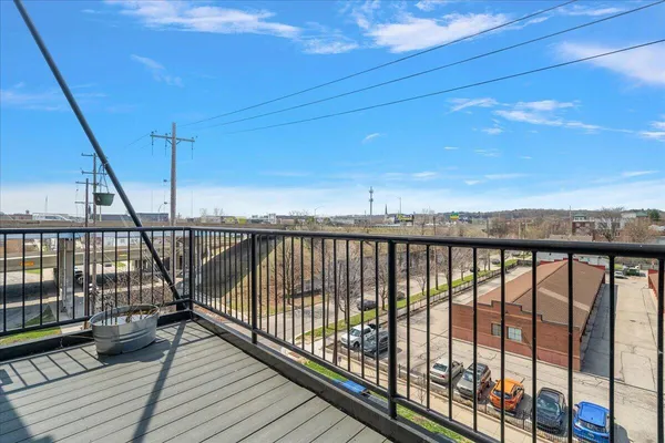 $295,000 | 600 Broadway Avenue Northwest, Unit 421, Grand Rapids, MI 49504