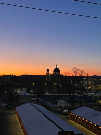 $295,000 | 600 Broadway Avenue Northwest, Unit 421, Grand Rapids, MI 49504