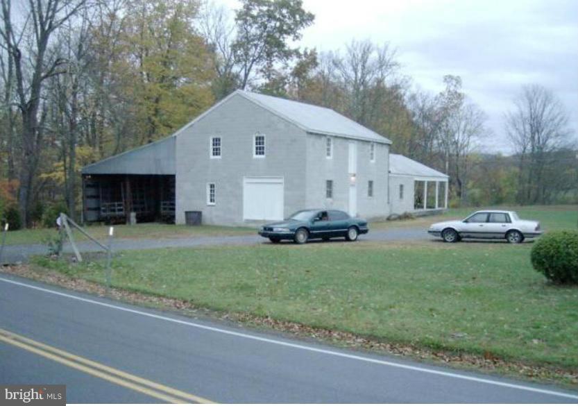 4337 Winchester Grade Road Berkeley Springs, WV 25411 - Photo 4 of 13 Exterior (General)