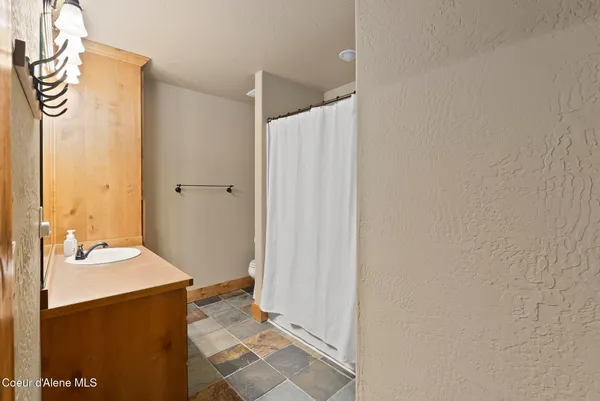 $799,000 | 80 Whiplash Circle, Sandpoint, ID 83864