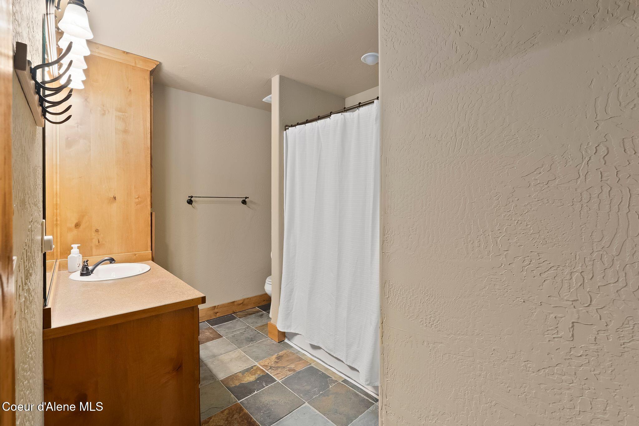 80 Whiplash Circle Sandpoint, ID 83864 - Photo 31 of 45 31_DSC01189