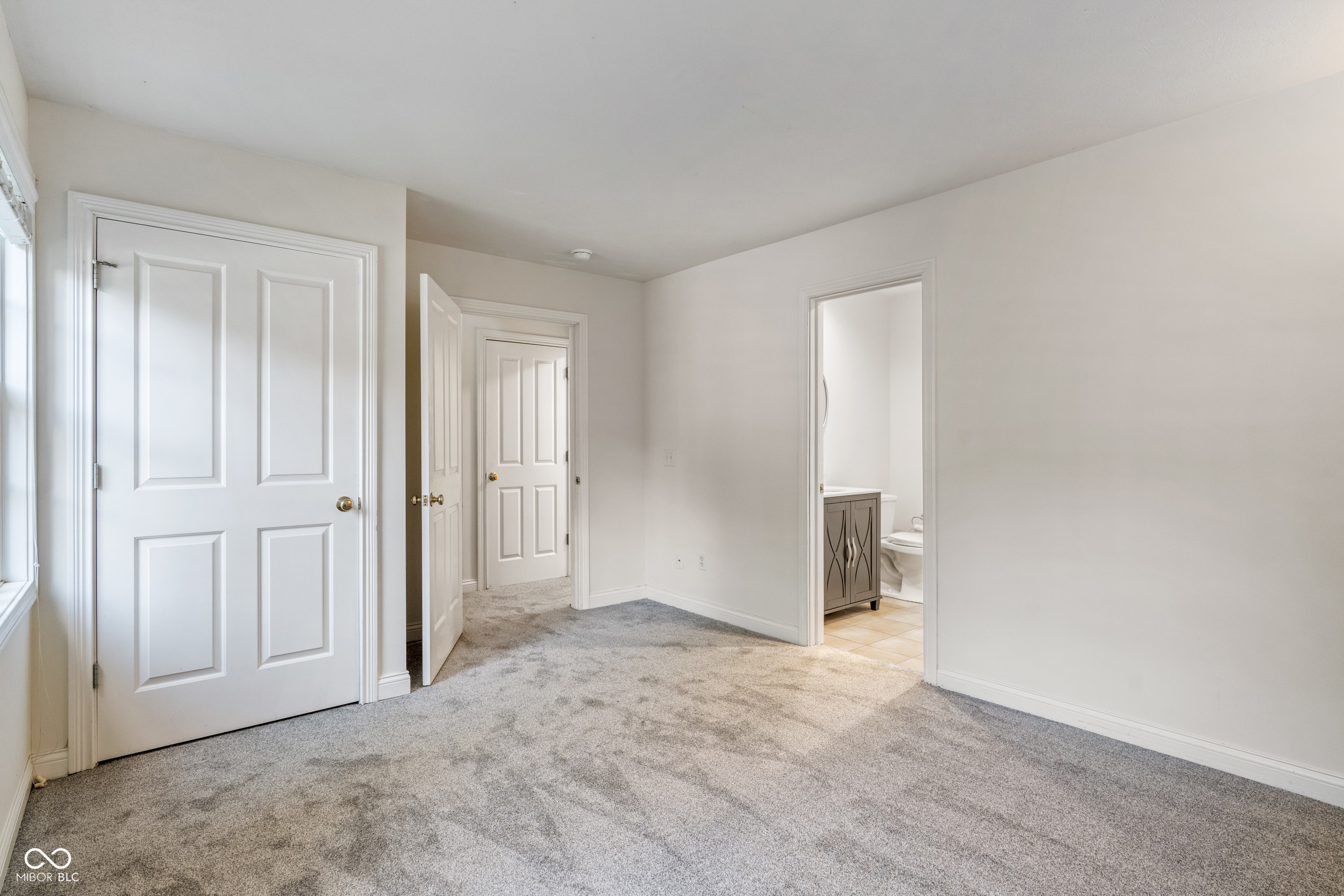 12735 Edgemont Way Carmel, IN 46032 - Photo 10 of 50