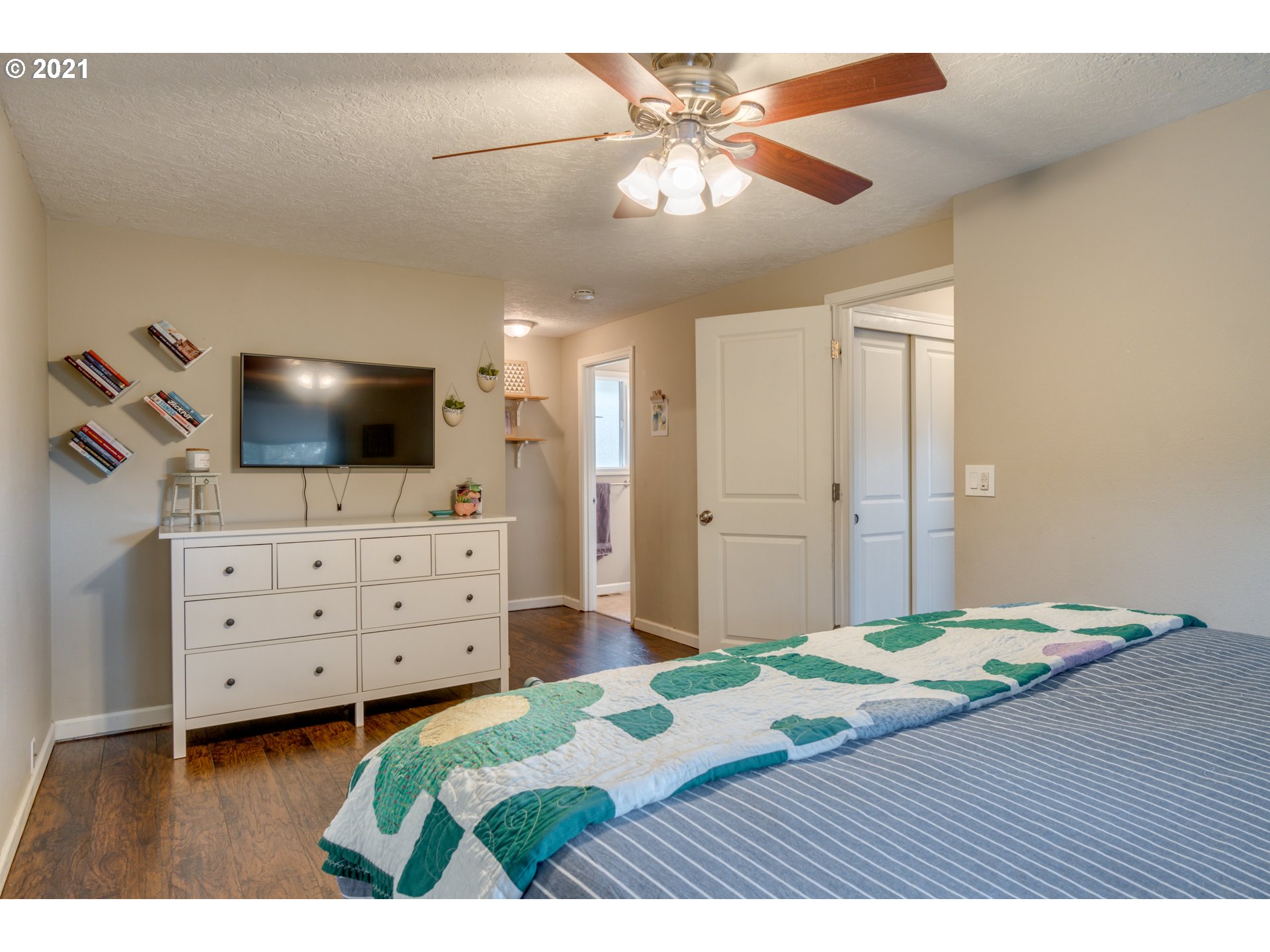 2287 Southeast Regner Road Gresham, OR 97080 - Photo 19 of 32 Gallery Image 19