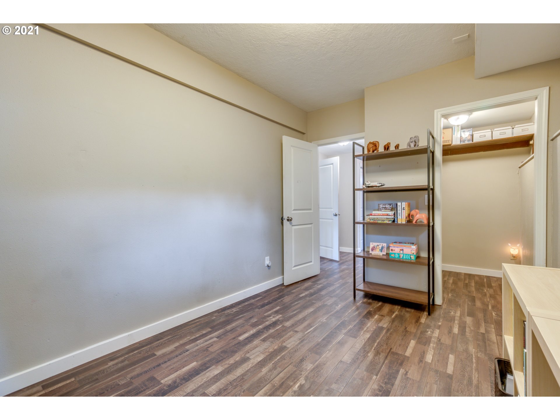 2287 Southeast Regner Road Gresham, OR 97080 - Photo 25 of 32 Gallery Image 25