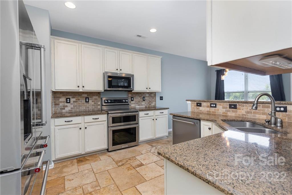 4209 Bright Road Charlotte, NC 28214 - Photo 10 of 40 Gallery Image 10