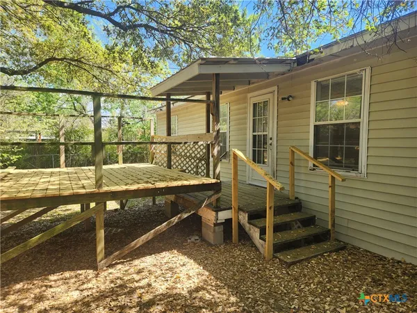 $1,300 | 1415 North 7th Street, Temple, TX 76501