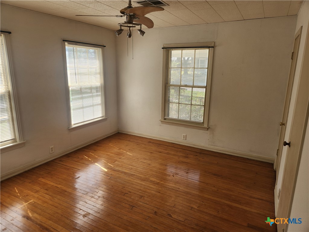 1415 North 7th Street Temple, TX 76501 - Photo 4 of 12