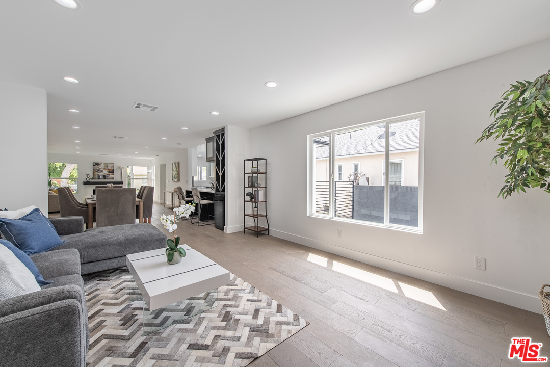 3777 Virginia Road Los Angeles, CA 90016 - Photo 13 of 38 Gallery Image 13