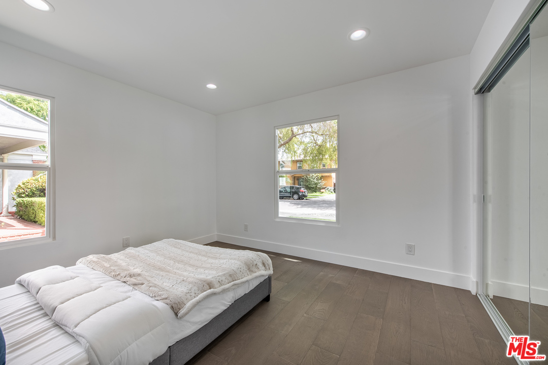 3777 Virginia Road Los Angeles, CA 90016 - Photo 20 of 38 Gallery Image 20