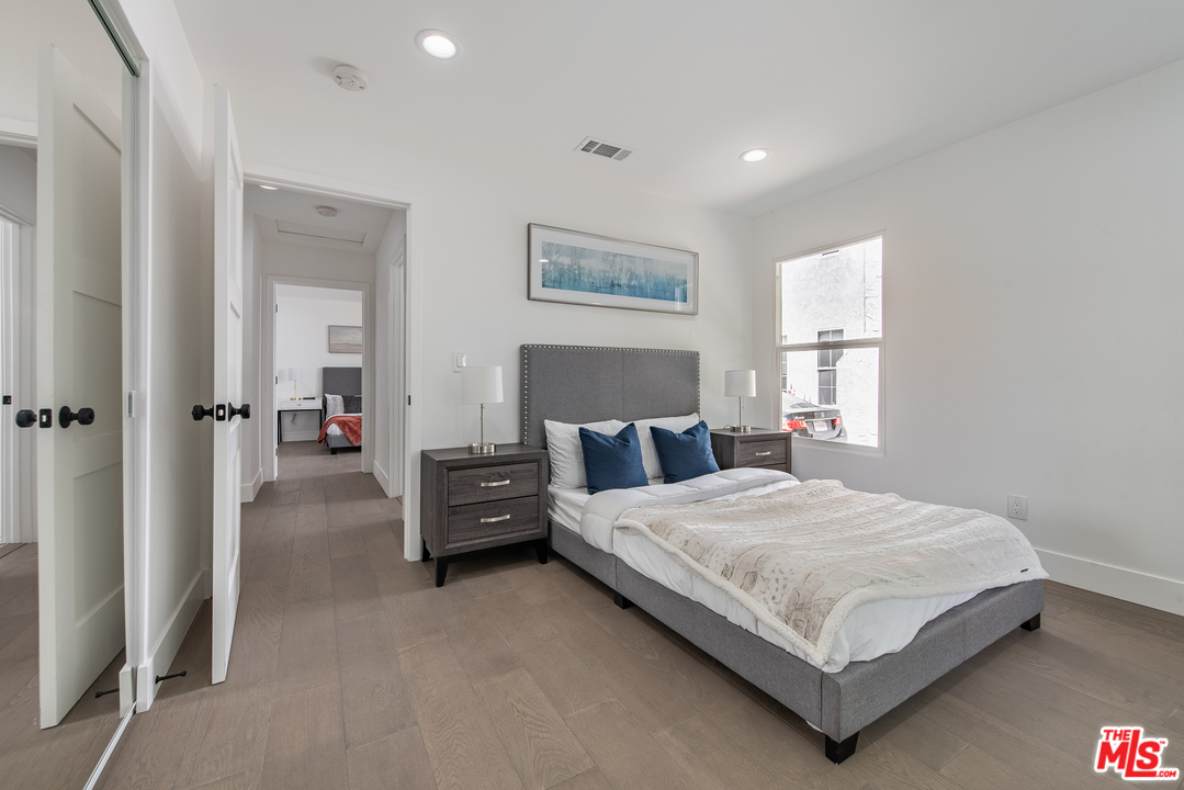3777 Virginia Road Los Angeles, CA 90016 - Photo 21 of 38 Gallery Image 21