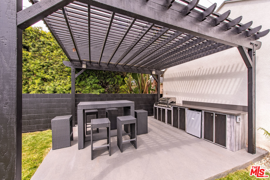 3777 Virginia Road Los Angeles, CA 90016 - Photo 34 of 38 Gallery Image 34