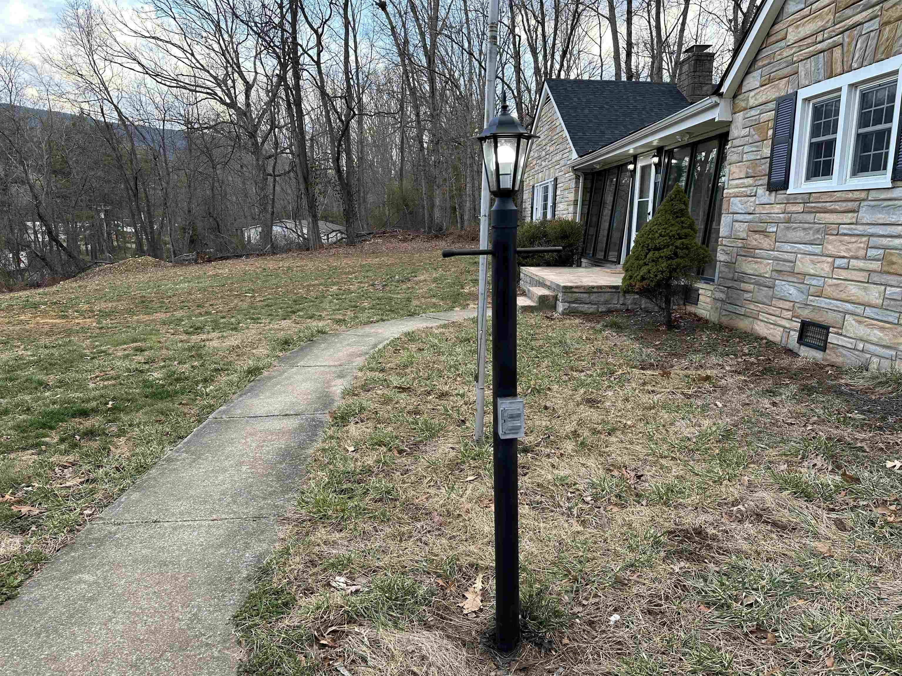 2205 Mt Torrey Road Lyndhurst, VA 22952 - Photo 3 of 43 a front view of a house with garden