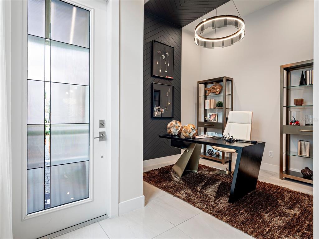 882 Liliana Drive Deland, FL 32724 - Photo 17 of 40 a living room with furniture