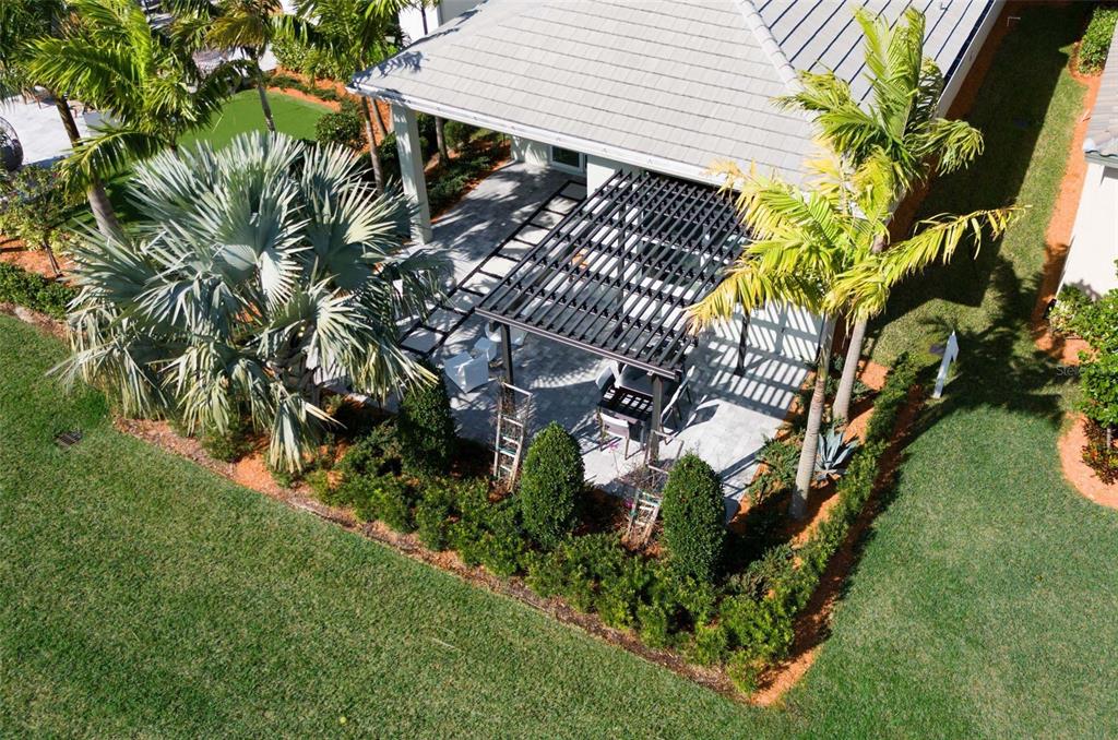 882 Liliana Drive Deland, FL 32724 - Photo 6 of 40 a backyard of a house with lots of green space