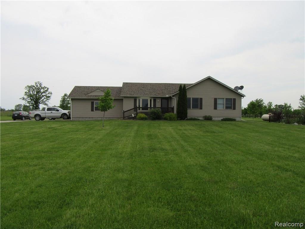 9926 Weber Road Columbus, MI 48063 - Photo 1 of 20