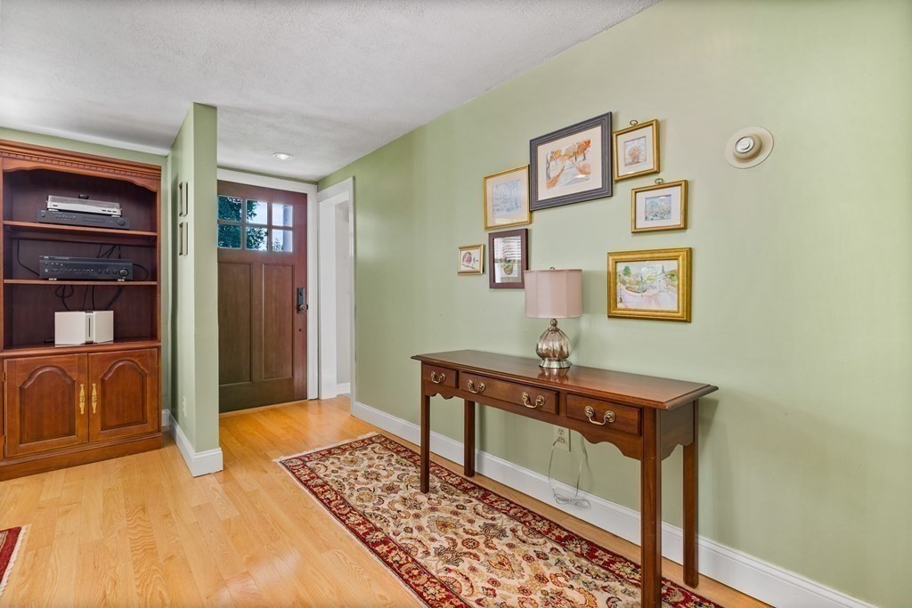 4 Pine Grove Road Hingham, MA 02043 - Photo 13 of 40