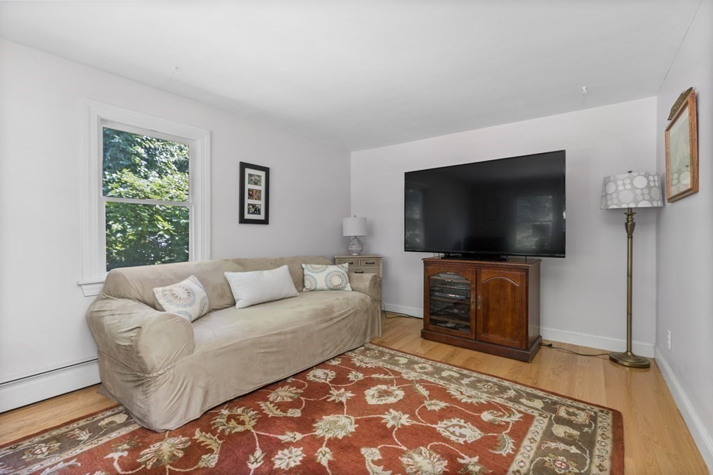 4 Pine Grove Road Hingham, MA 02043 - Photo 18 of 40