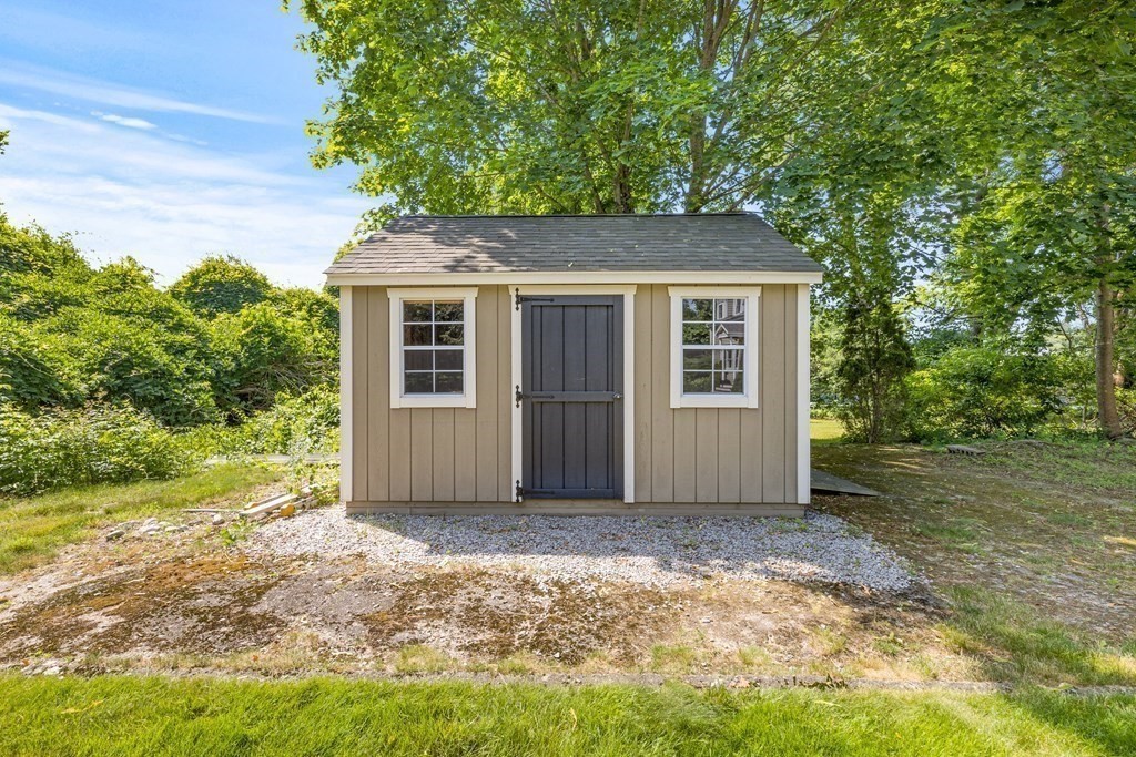 4 Pine Grove Road Hingham, MA 02043 - Photo 38 of 40