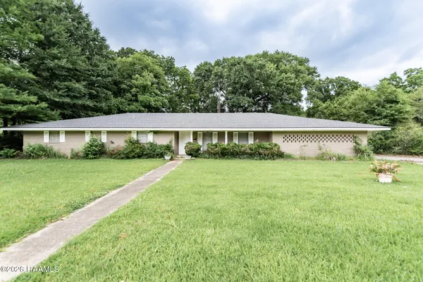 $165,000 | 917 Choctaw Drive, Opelousas, LA 70570