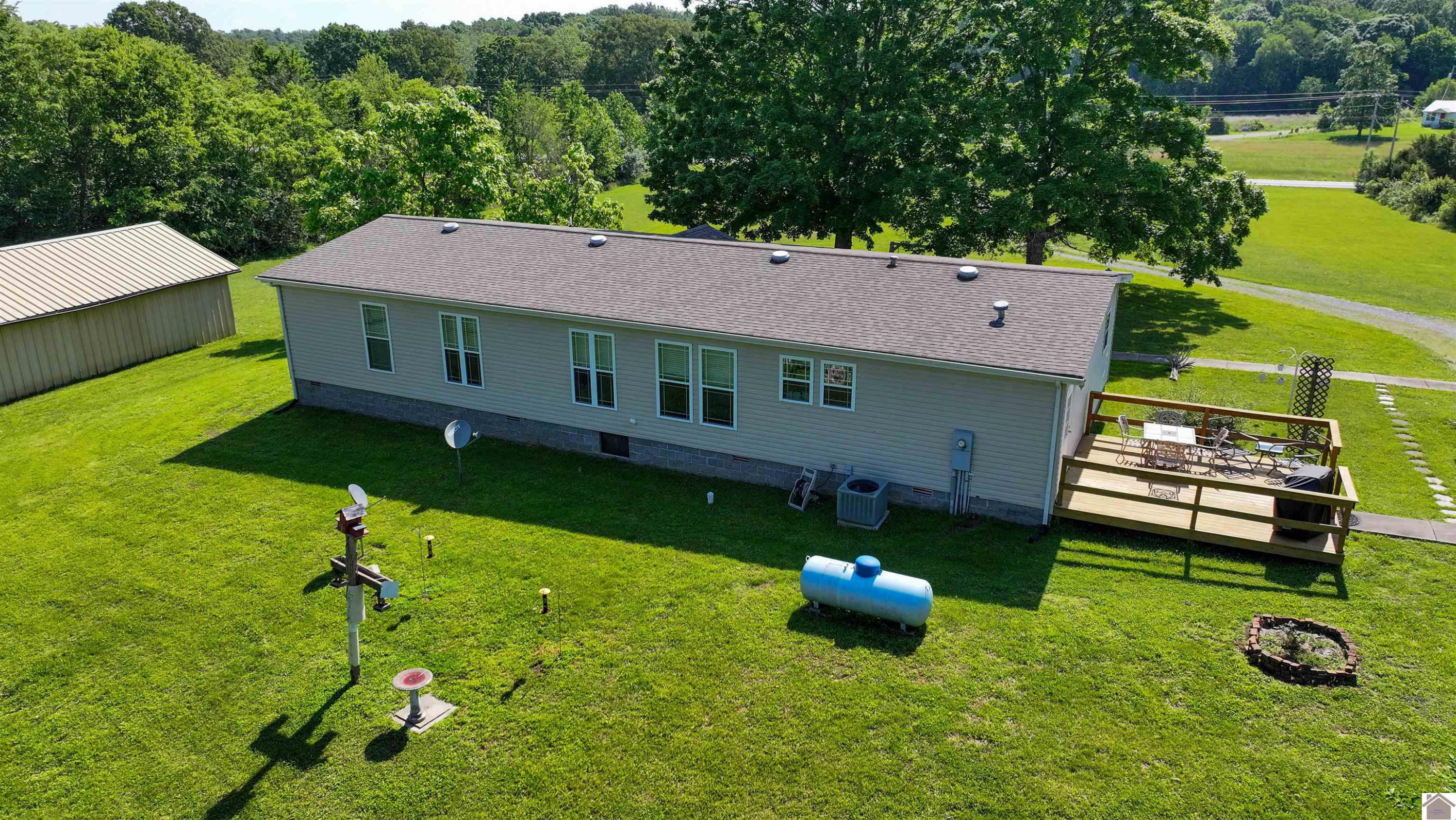 5109 S Road Cadiz, KY 42211 - Photo 6 of 35 Photo 6
