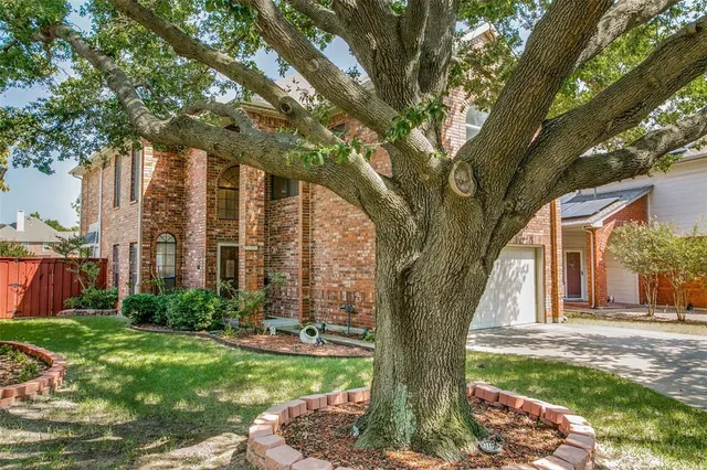 $2,850 | 824 Woodlake Drive, Coppell, TX 75019