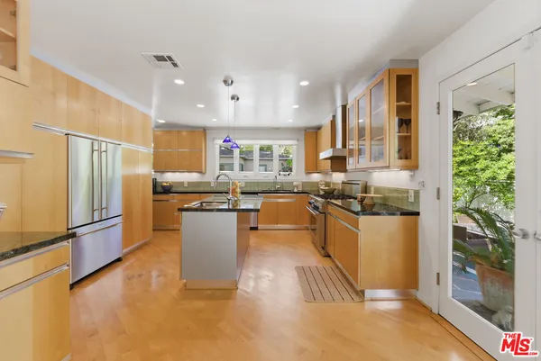 $1,849,000 | 12263 Laurel Terrace Drive, Studio City, CA 91604
