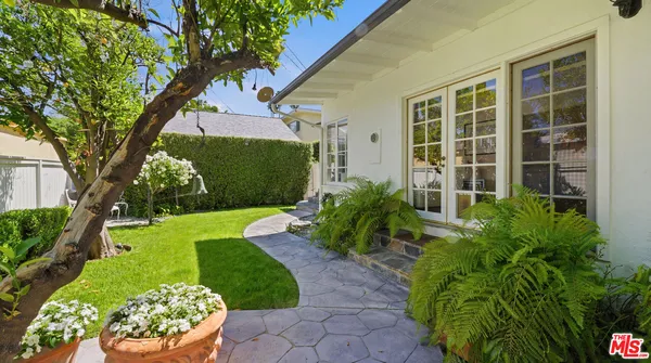 $1,849,000 | 12263 Laurel Terrace Drive, Studio City, CA 91604