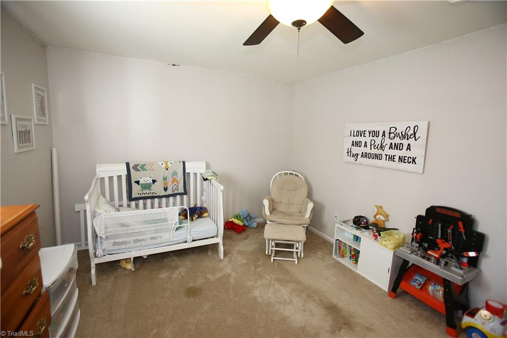 720 Spinning Wheel Point High Point, NC 27265 - Photo 12 of 23 Gallery Image 12