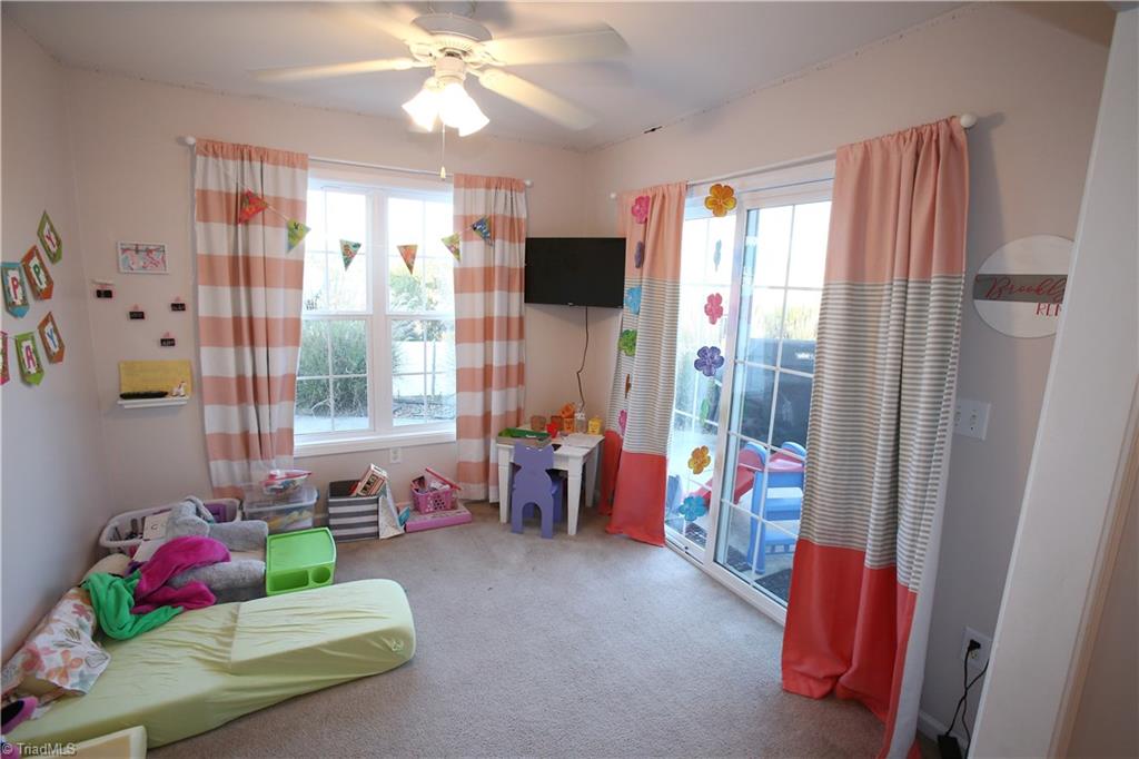 720 Spinning Wheel Point High Point, NC 27265 - Photo 13 of 23 Gallery Image 13