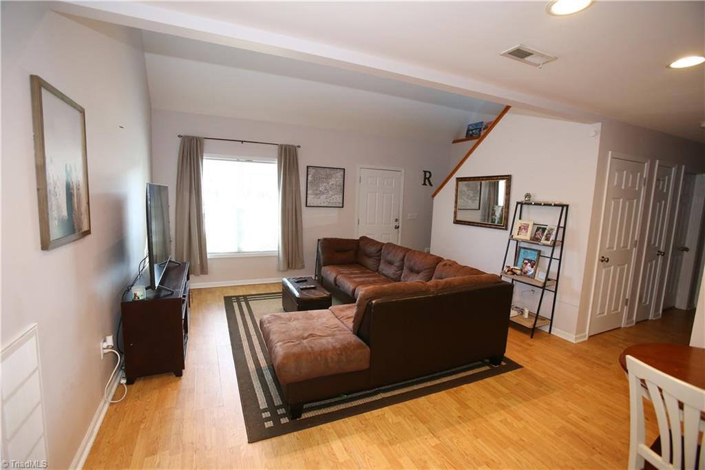 720 Spinning Wheel Point High Point, NC 27265 - Photo 8 of 23 Gallery Image 8