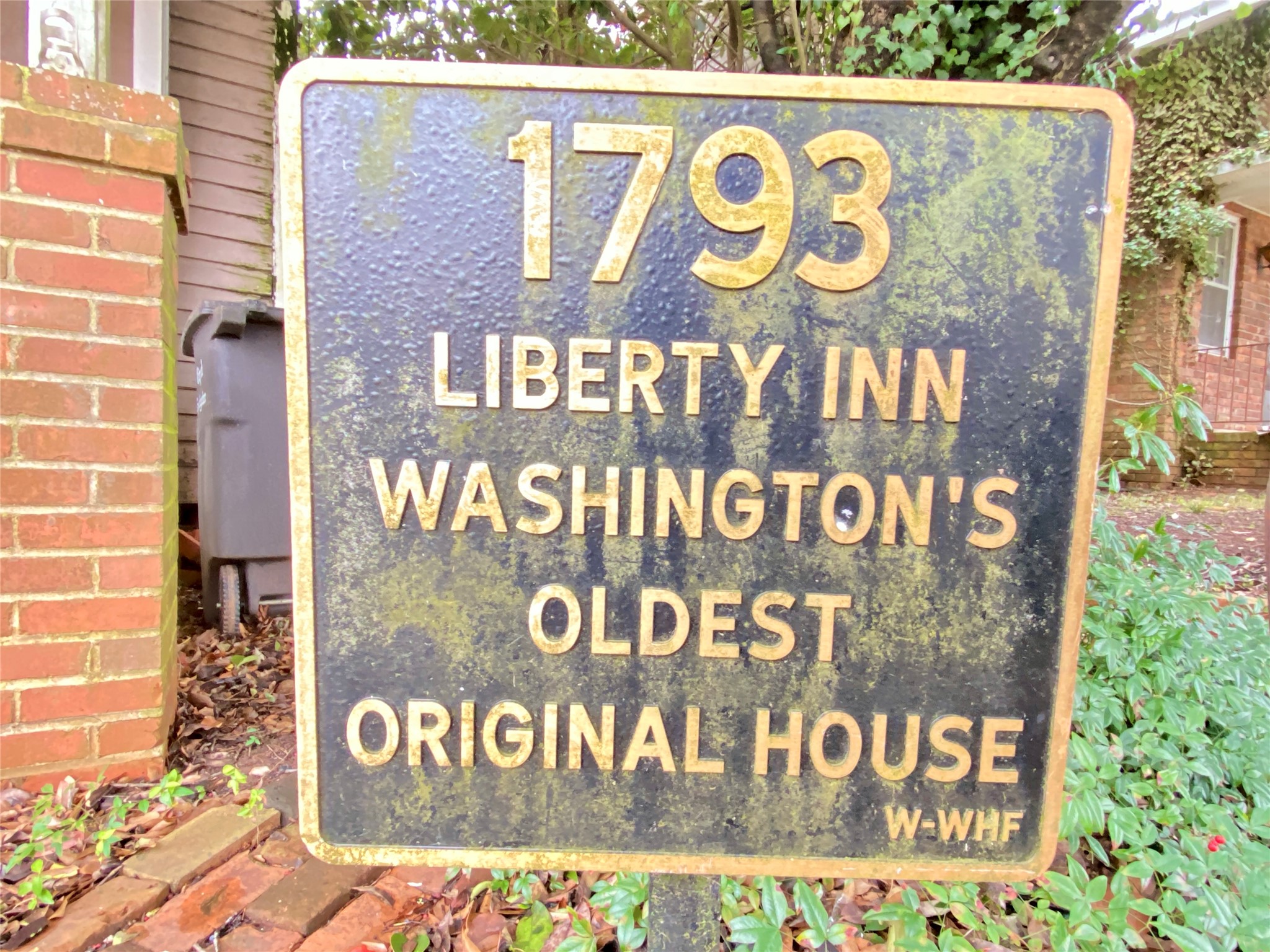 108 West Liberty Street Washington, GA 30673 - Photo 7 of 24 a sign broad in front of a building