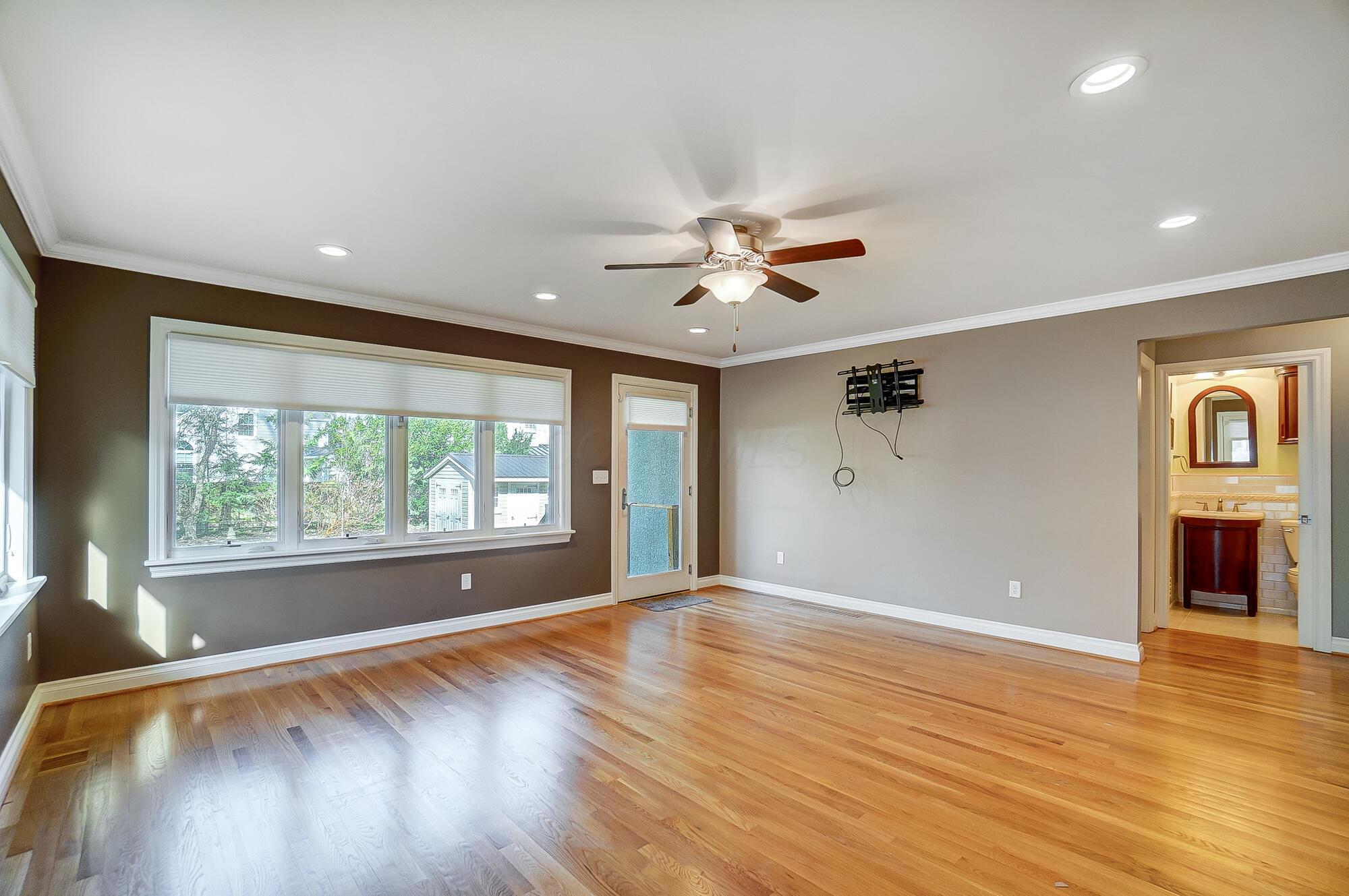 2709 Berwyn Road Columbus, OH 43221 - Photo 25 of 67 025