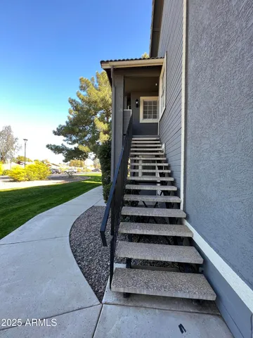 $1,900 | 255 South Kyrene Road, Unit 231, Chandler, AZ 85226