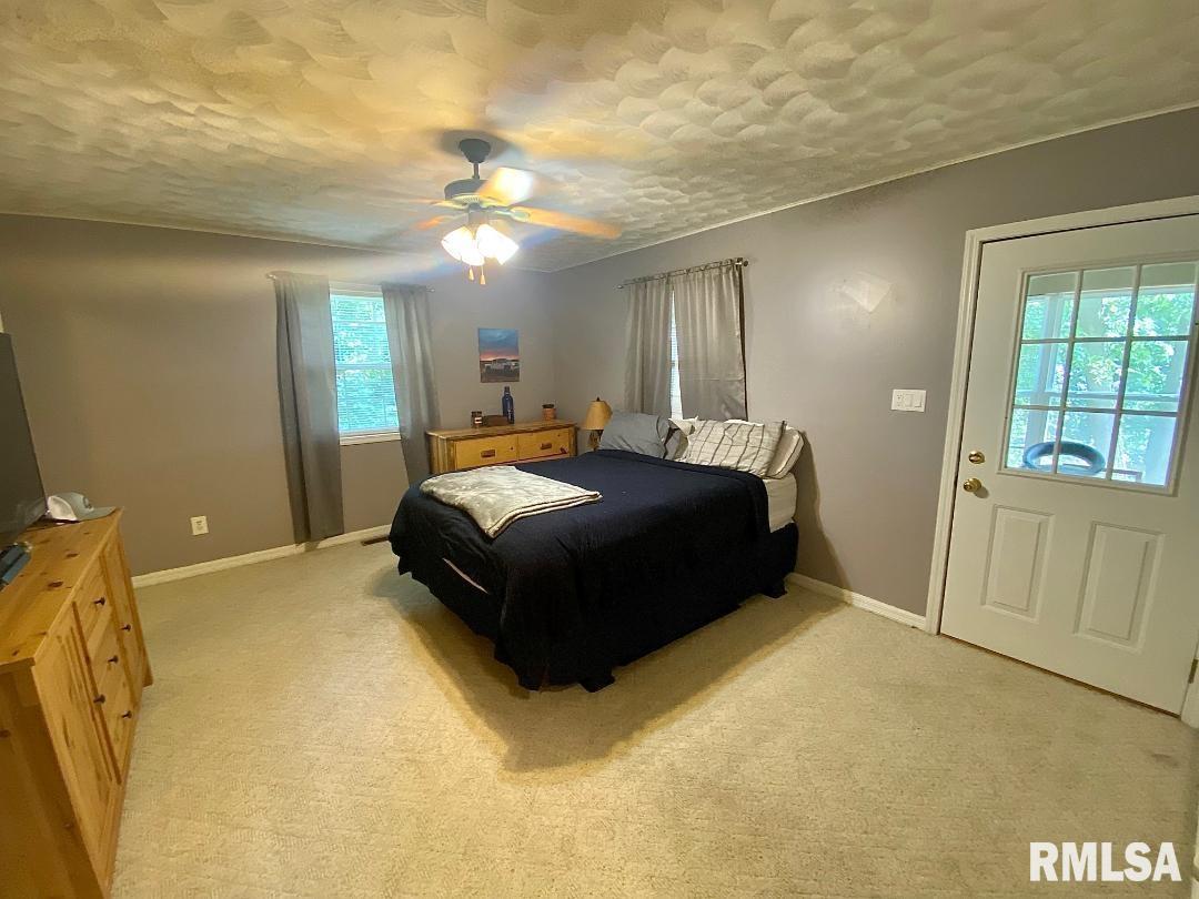 1804 Moonglow Road Centralia, IL 62801 - Photo 11 of 21