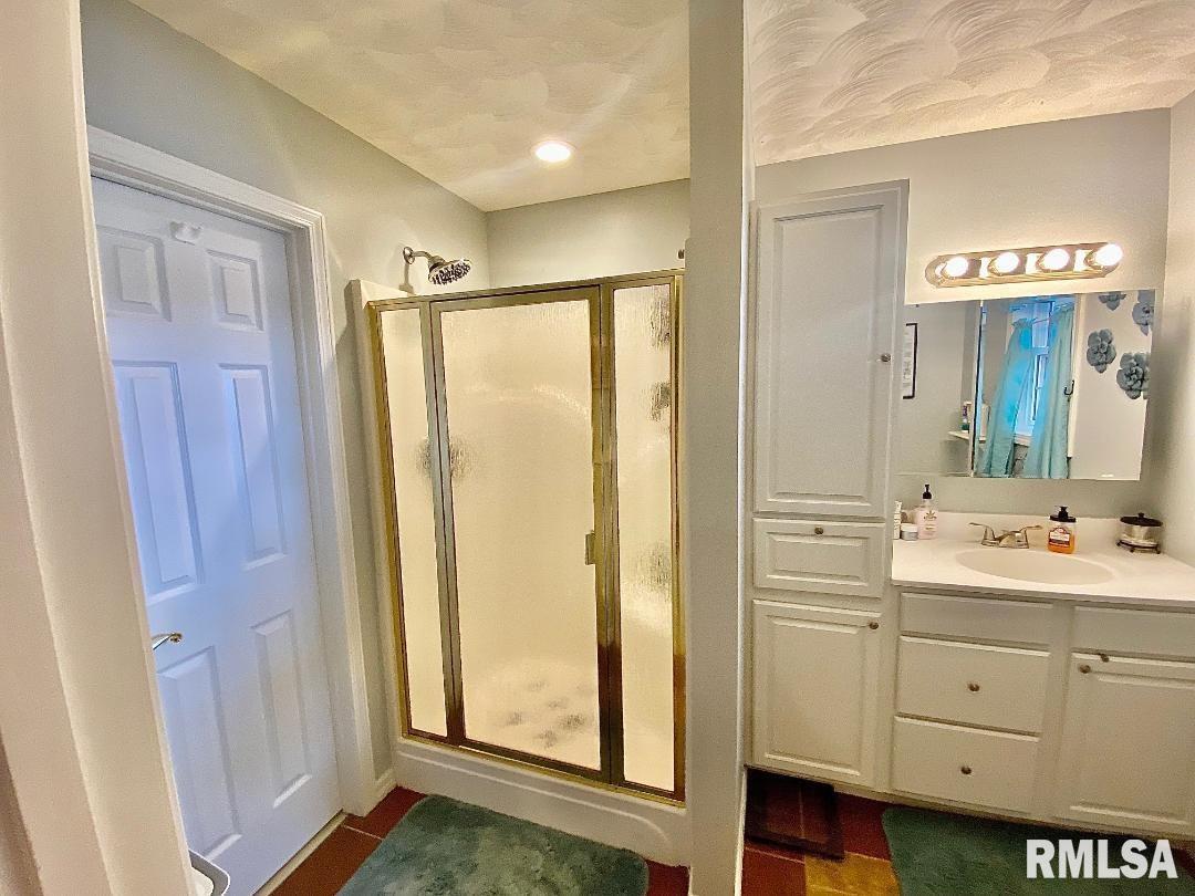 1804 Moonglow Road Centralia, IL 62801 - Photo 9 of 21