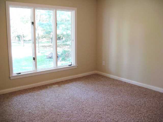 4296 Dublin Road Columbus, OH 43221 - Photo 11 of 18 Gallery Image 11