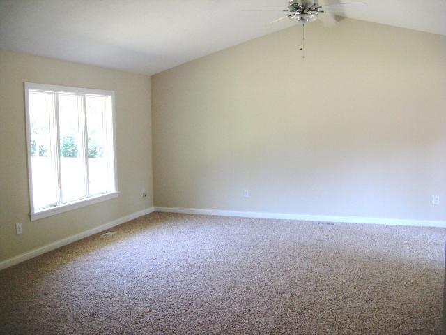 4296 Dublin Road Columbus, OH 43221 - Photo 8 of 18 Gallery Image 8