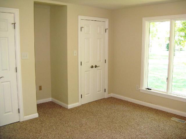 4296 Dublin Road Columbus, OH 43221 - Photo 10 of 18 Gallery Image 10
