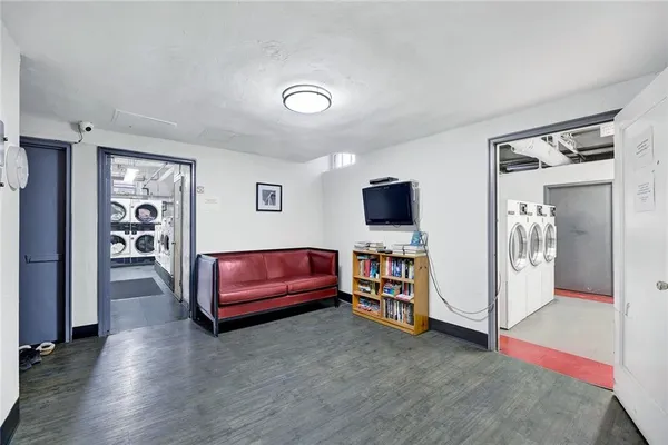 $479,500 | 9707 4th Avenue, Unit 4F | Bay Ridge