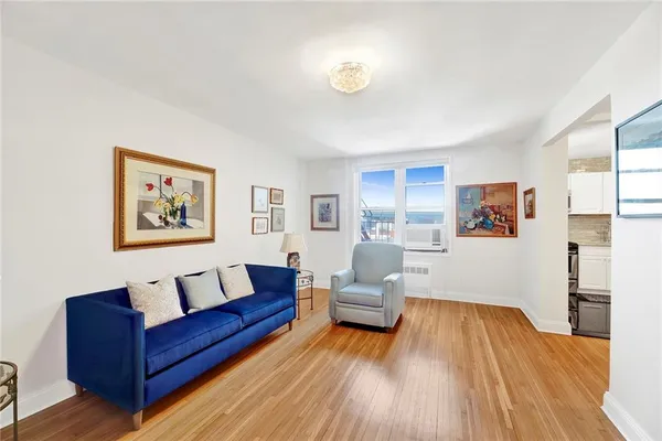 $479,500 | 9707 4th Avenue, Unit 4F | Bay Ridge