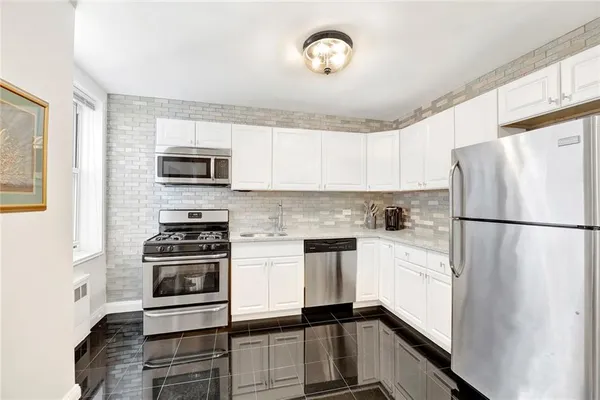 $479,500 | 9707 4th Avenue, Unit 4F | Bay Ridge