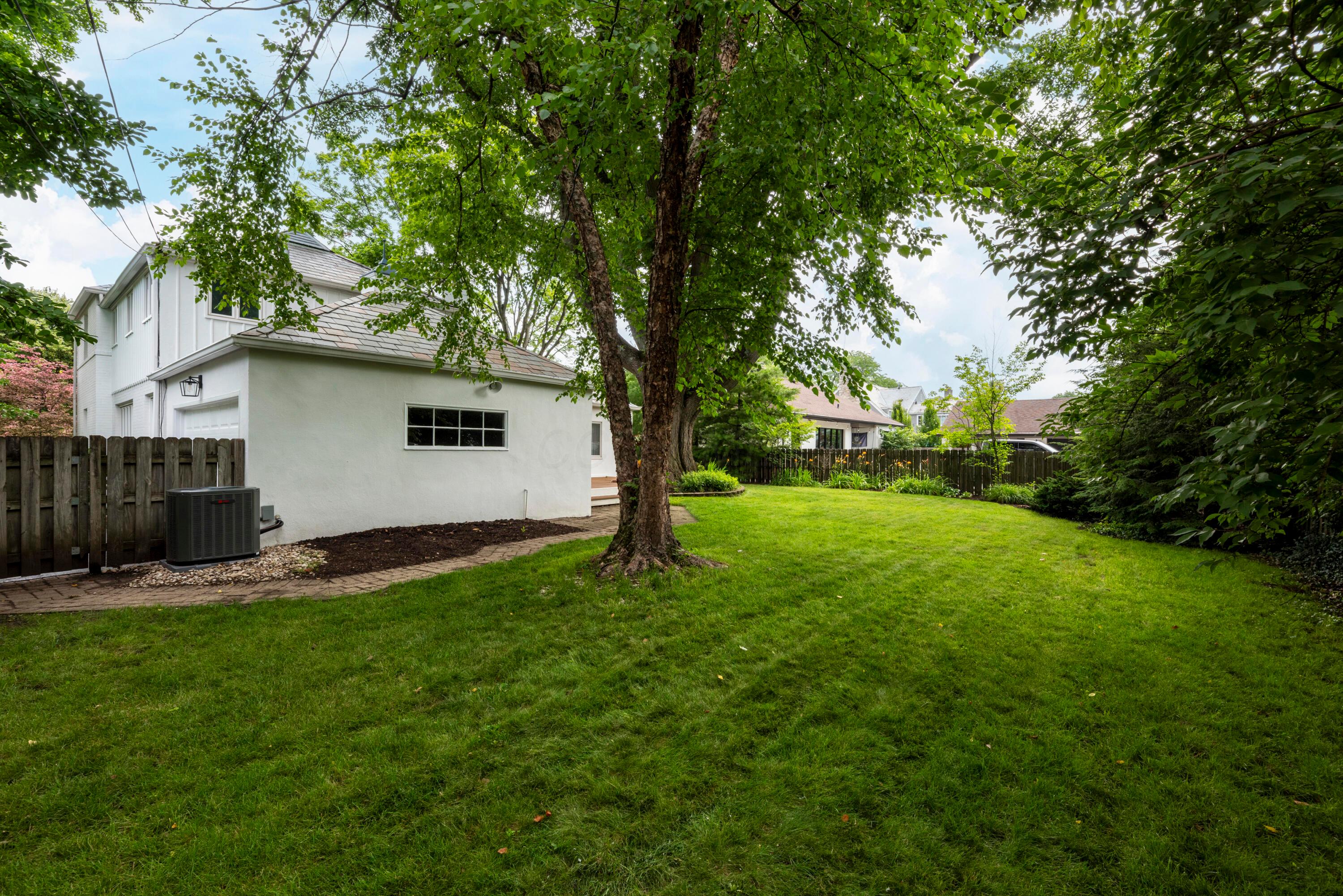 2693 Bryden Road Columbus, OH 43209 - Photo 42 of 53 MNT_4644