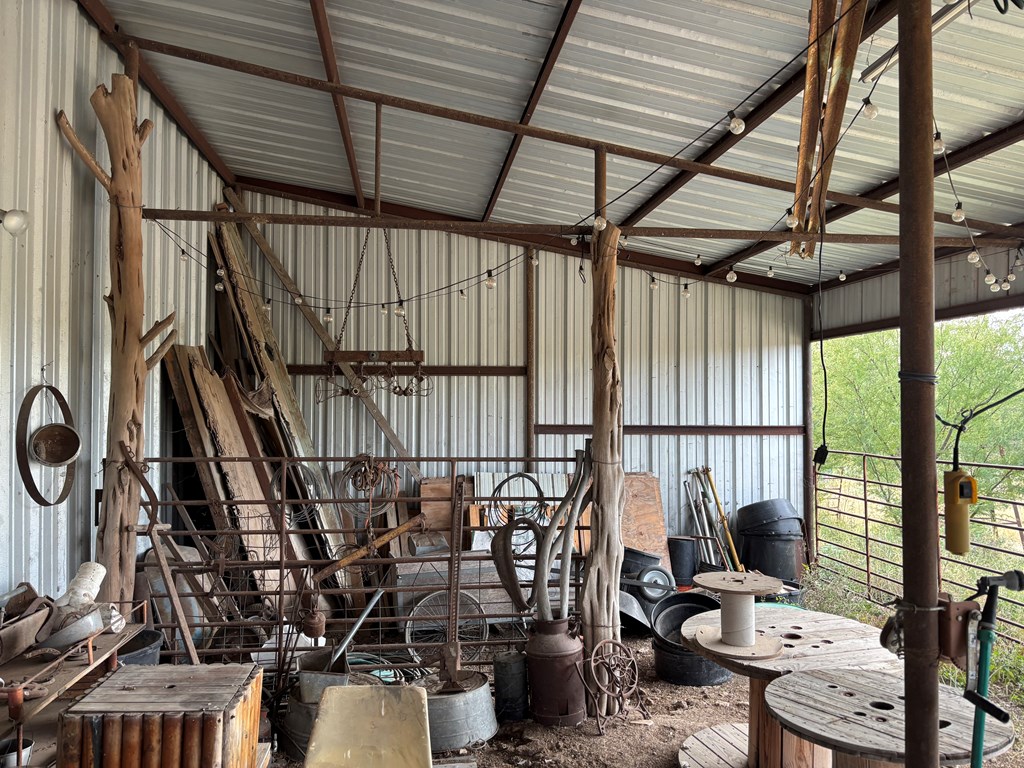 253 Molly Road Brackettville, TX 78832 - Photo 31 of 40